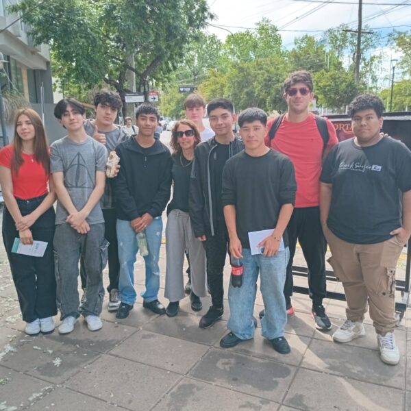 🎓 Estudiantes de 6° año visitaron la sede de la UBA en Tigre
